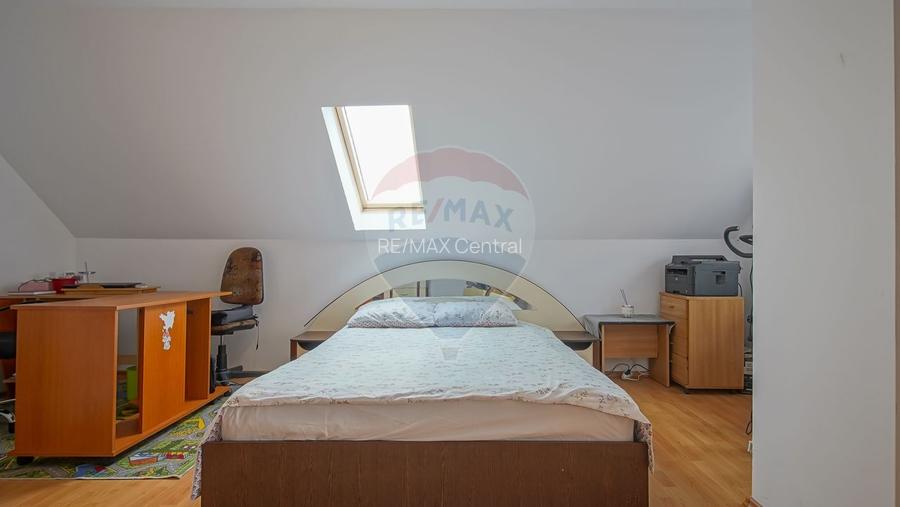 Casă cu garaj și panouri fotovoltaice – Codlea! - 34