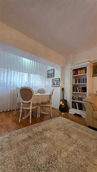 Apartament 3 camere - Centru - 77mp - 2bai - 3