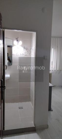 Garsoniera renovata -metrou 1Decembrie Auchan Titan/inchiriata cu 300e - 4