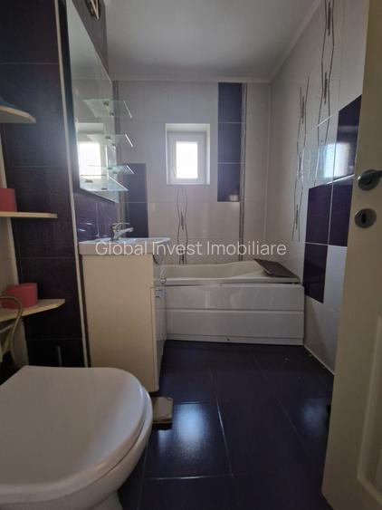 Navodari( Sud, Str Rândunelelor)- 2 camere decomandate, etaj 3/4, liber - 13