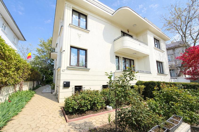 Arcul de Triumf - Vila individuala - 10 camere - 3