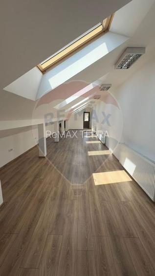 Spațiu de birouri de 40mp de închiriat în zona Orasul Vechi - 2