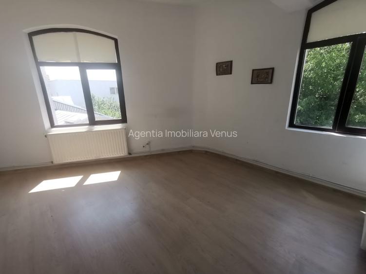 Cladire D+P+E zona Piata Mare - 3