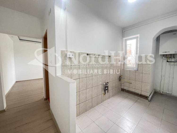 Apartament 3 camere | zona Rahovei | 45 mp | Et 1 | Balcon - 10