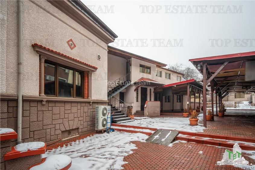 Proprietate Piata Unirii - teren  1000mp +  2 constructii - 19