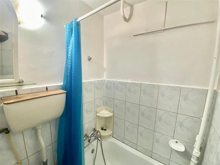 RECO garsoniera etajul 2 - 4