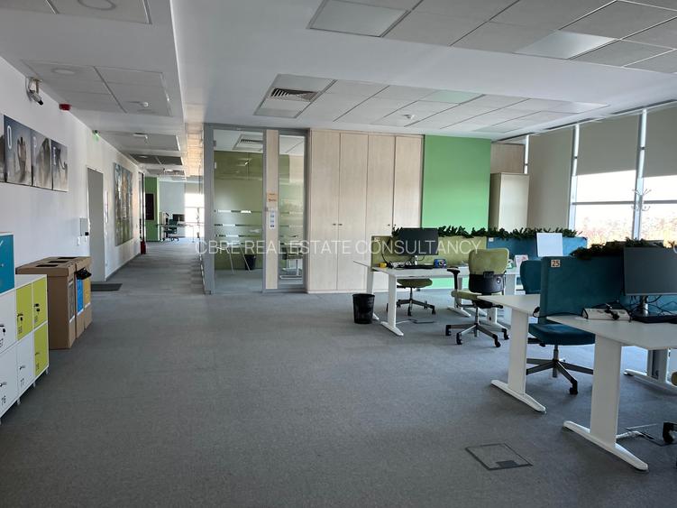 De vânzare Clădire modernă de birouri în zona de Est a Bucurestiului - 6