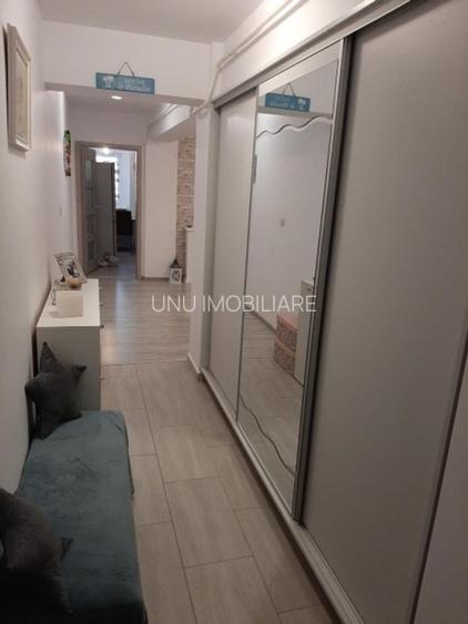 Apartament 2 camere decomandat 62mp - loc de parcare - mobilat - etaj 2 - 3
