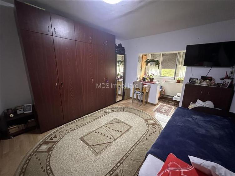 Decomandat, 36 mp utili, etaj intermediar cu centrala propie - 7