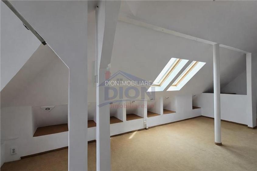 Vila de vanzare , zona  boema - 6