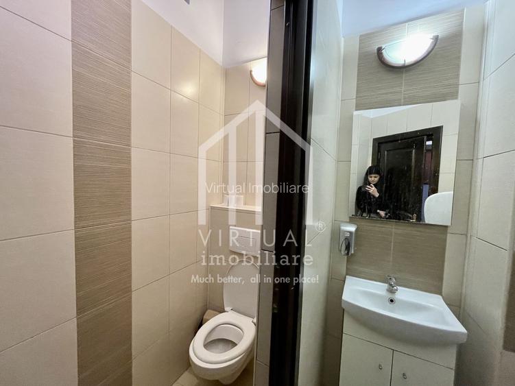 Vila/Pensiune cu 3 corpuri, 34 de camere, sala de fitness - Central - 51