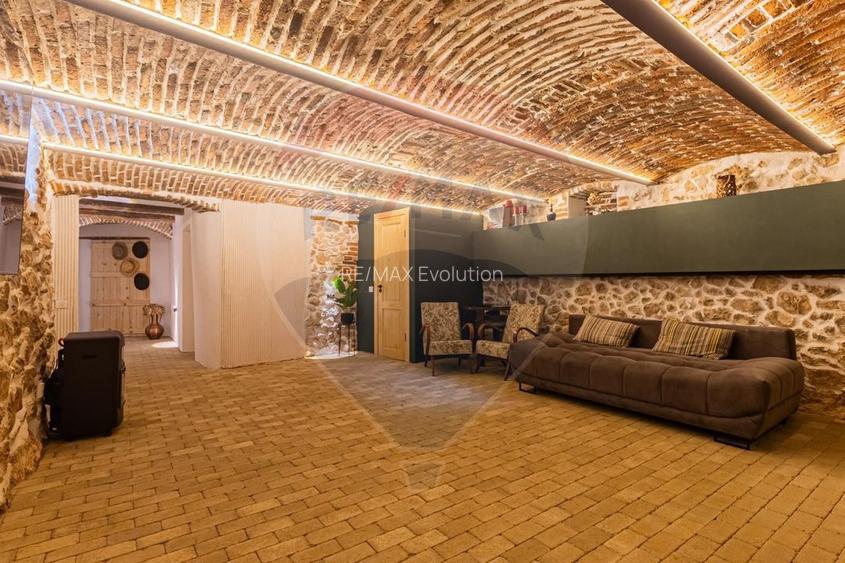 COMISION 0%|Oază de eleganță în Centrul Istoric: Apartament 4 camere!! - 19