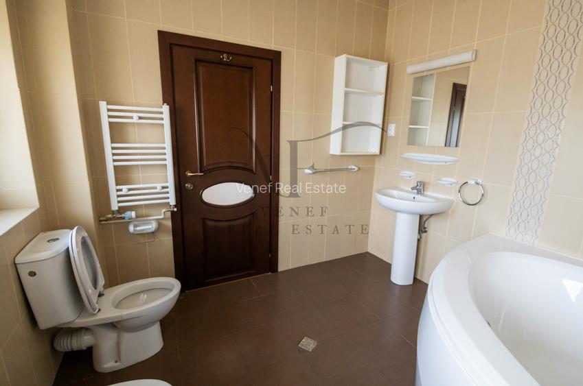 Vila EXCLUSIVISTA PREMIUM 22 camere 8bai lift piscina sauna panouri fotovoltaice - 36