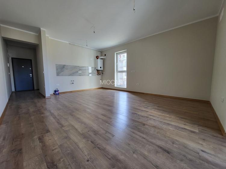 Langa Calea Timisoarei. Etaj 1. Decomandat - 2