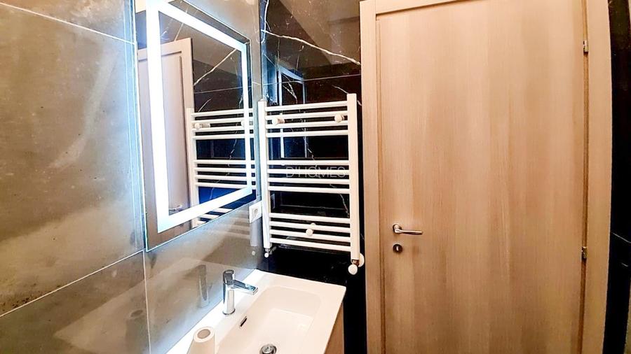 V&acirc;nzare apartament 3 camere 84mp - 13