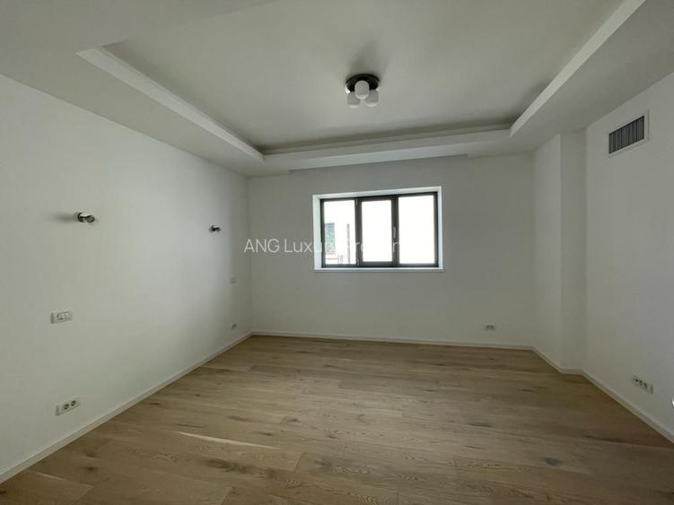 Proprietate versatilă în zonă exclusivistă – ideală pentru locuit sau investiție - 13