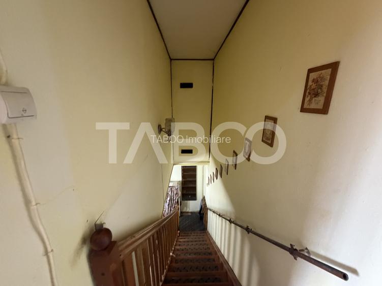 Casa de vanzare 3 camere 134 mpu teren liber 143 mp garaj Fagaras - 11