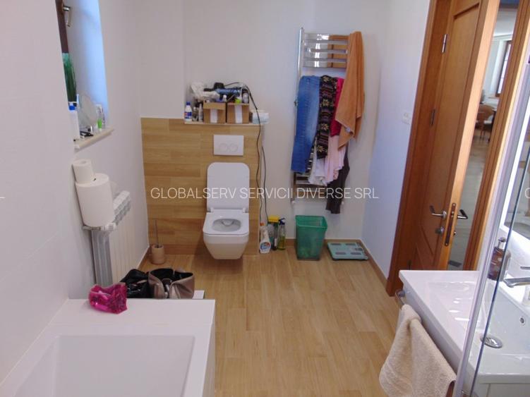 FARA COMISIOANE linga padure Vila 7 camere mobilata 4 bai 2 terase pe 1600mp - 35