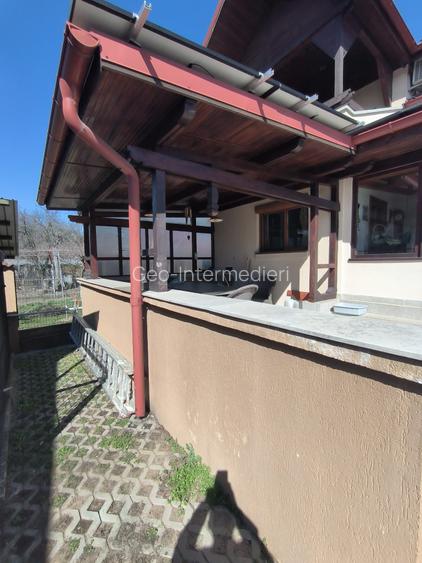 Vila de inchiriat - 12