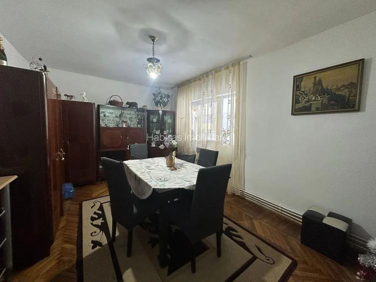 Apartament 3 camere decomandat, Aleea Brates - 11