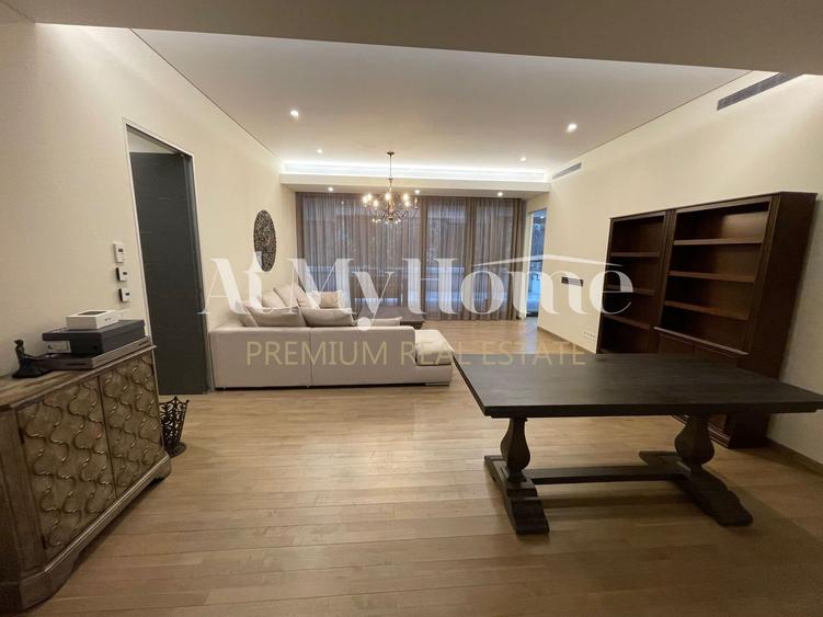 Apartament MODERN cu 3 camere, nemobilat, finisaje lux, parcare, 90mp terasa