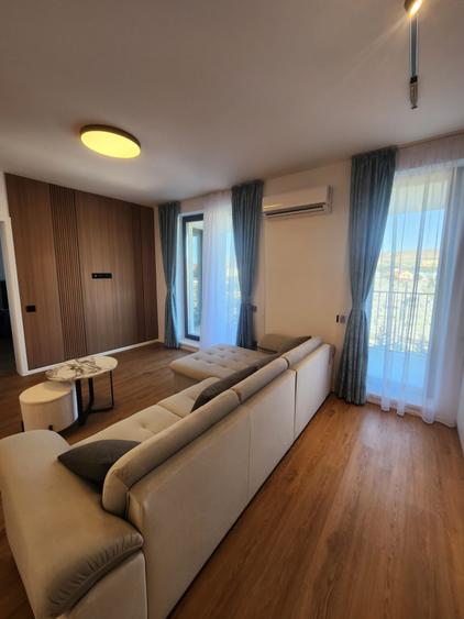 Apartament cu 2 camere, 55 mp, parcare, zona Eroilor