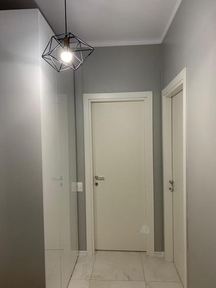 Ofer spre închiriere apartament 2 camere decomandat