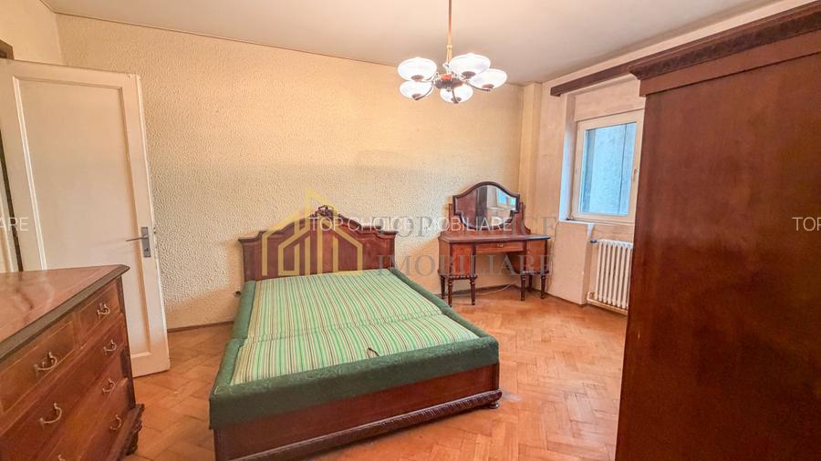 CAMERE TRANSFORMABIL IN 3 - LANGA SALA PALATULUI - CLADIRE CU ISTORIE - 11