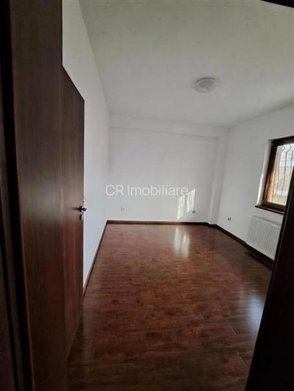 Apartament 5 camere  Bazilescu Parc - 4