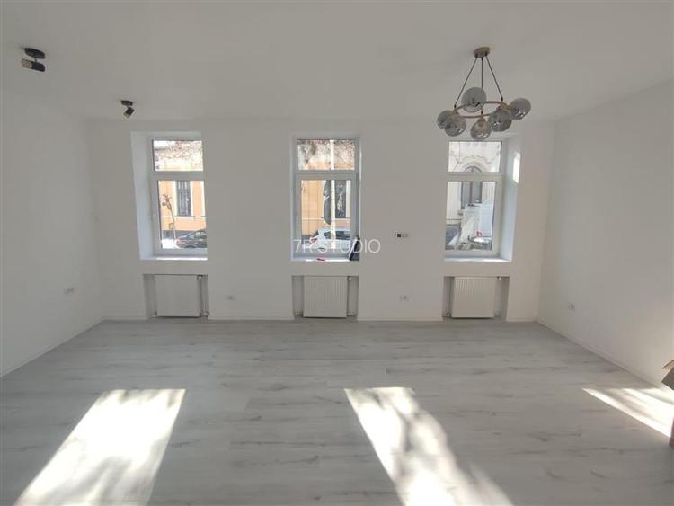 Vanzare garsoniera renovata 2025, in Vila, Mantuleasa - 3