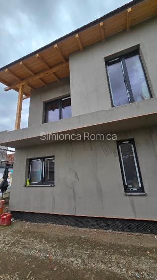 1/2 duplex isi caută proprietar.  - 11