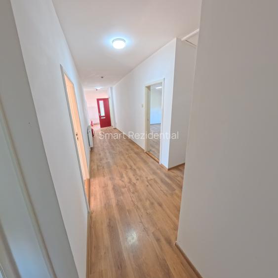 Vilă spațioasă cu 12 camere, teren generos și multiple facilități - 5