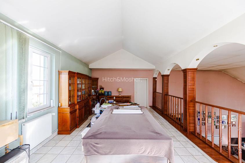 Proprietate cu potențial – casă spațioasă + teren generos - Comision 0% - 25