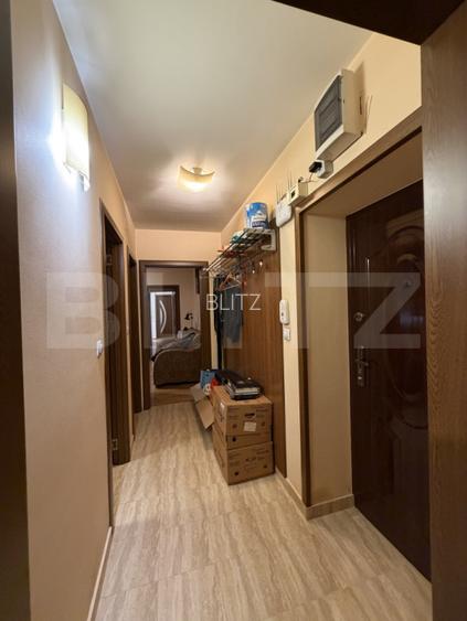 Apartment 4 camere, et. 1, Calea Severinului/ Scoala Decebal - 16