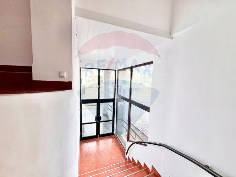 De închiriat spațiu comercial, 175 mp în zona Decebal - 15