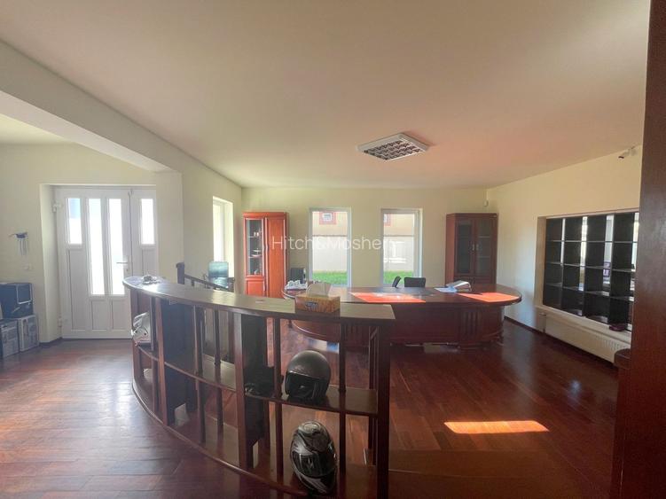 Spațiu de birouri / clinică de vanzare - 35