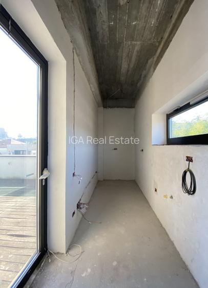 Penthouse cu piscină și terasa în zona istorică-peninsulară - 11