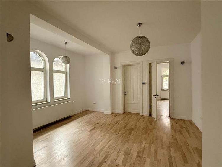 Vila pretabila activitate de birouri - 6