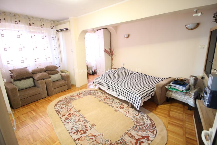 3 Camere Siderurgistilor etaj 3 imbunatatit - 2