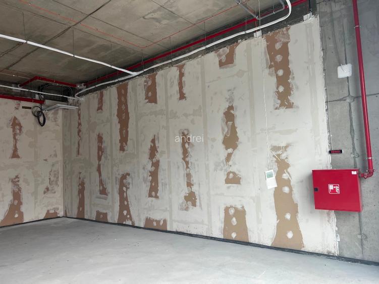 Spatiu comercial de inchiriat sau cumparat premium cu terasa  - 9