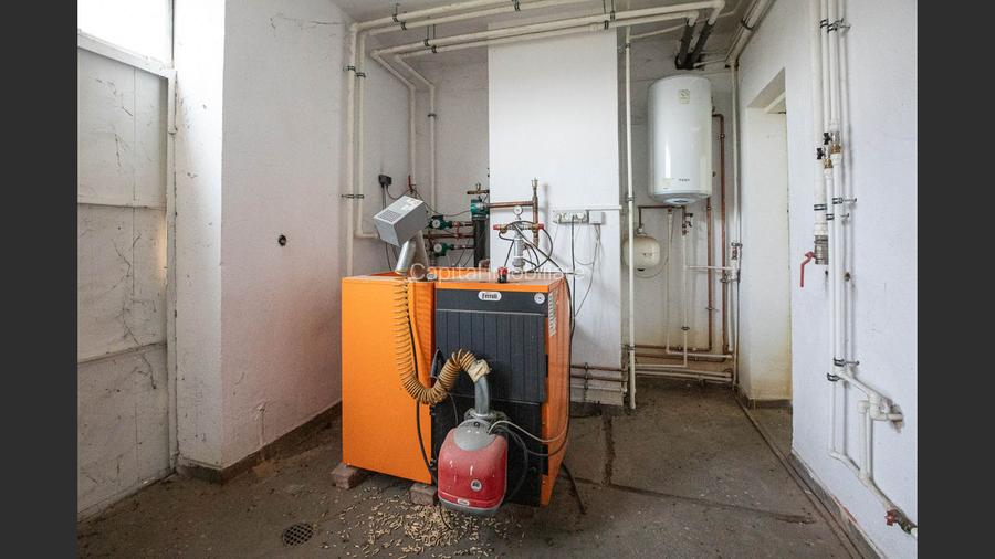 Spațiu industrial /hala /Spatiu administrativ in Resita,cartier Moniom - 10