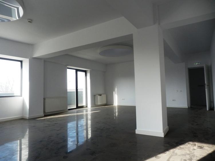 Închiriere spațiu birouri + comercial, Etaj 1 – doar 1690 €/lună!