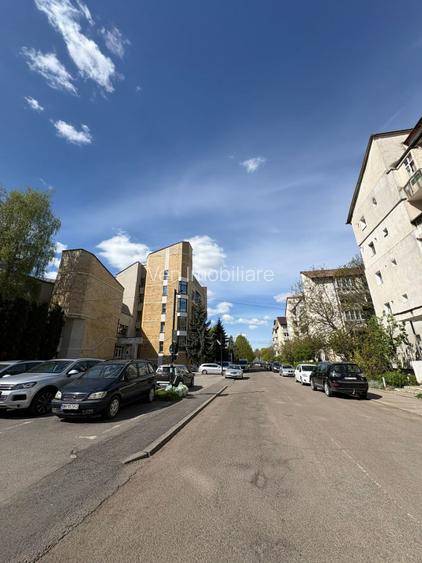 Apartament cu 1 cameră de închiriat etaj 3/4 - 8