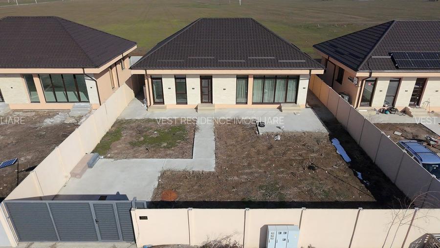 Complex de case individuale cu 4 camere, pe parter. Comision 0 - 21