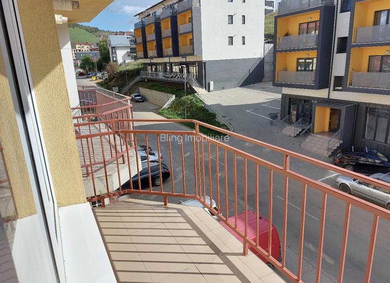 Apartament cu 3 camere,parcare ,etaj intermediar, zona Eroilor - 8