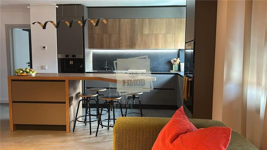 Apartament modern cu 4 camere 2 bai si logie inchis in Strand - 5