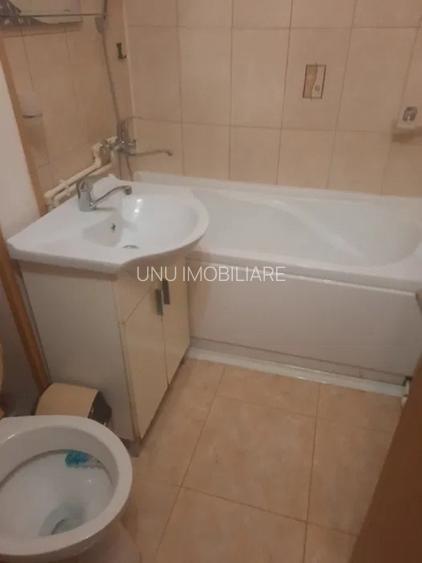 Apartament cu 3 camere - zona Alexandru cel Bun - Zimbru - Lidl - 4
