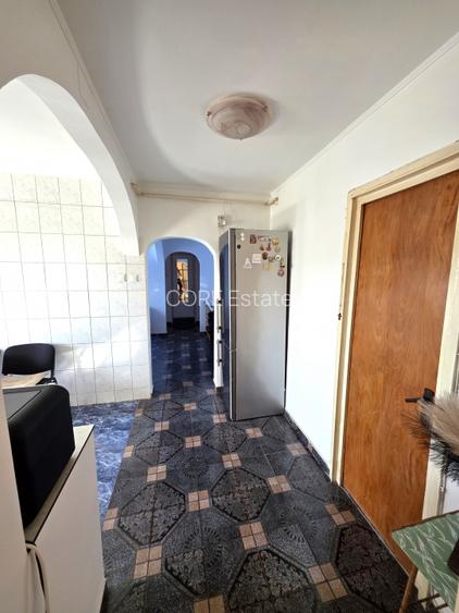 De vanzare 4 camere Ale Huedin 1, cu loc de parcare si centrala proprie - 10