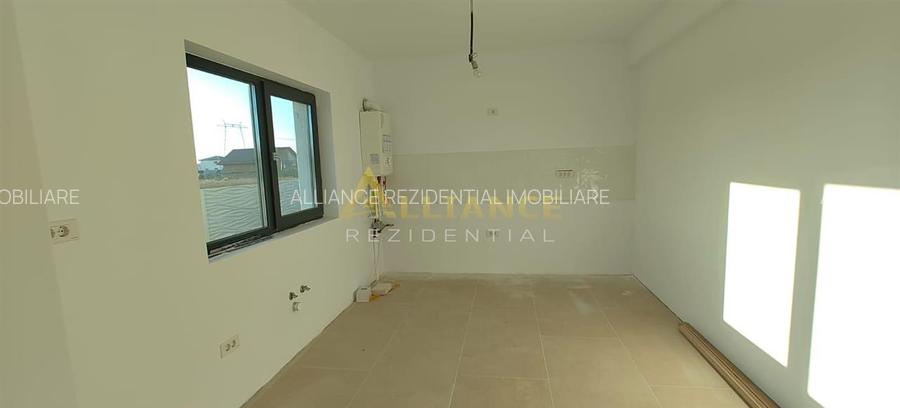 Vila mediteraneana - 4 camere - 2 bai - beci- 455mp teren - incalzire pardoseala - 6