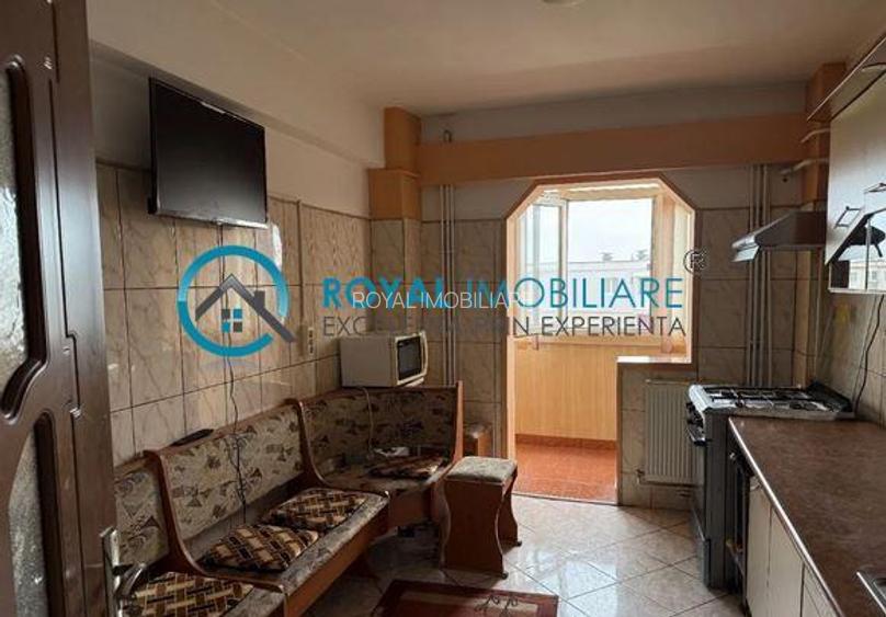 Royal Imobiliare - Vanzare apartament 4 camere zona 9 Mai - 10